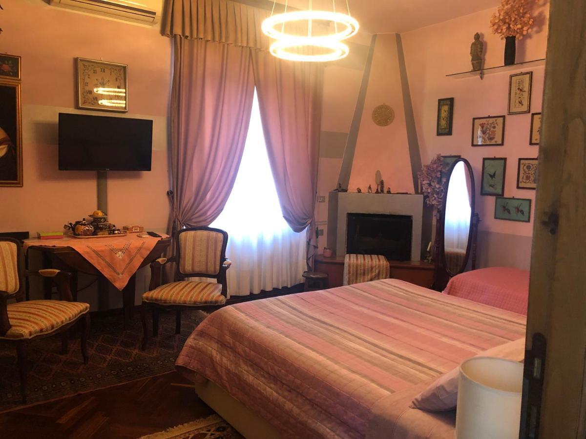 B&B Les Fleurettes Lomazzo Bagian luar foto